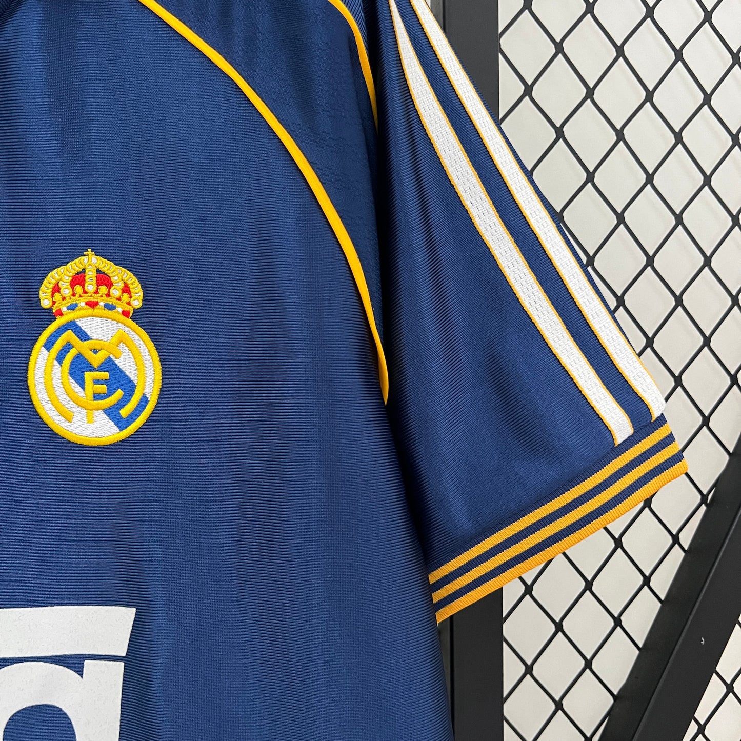 Retro Real Madrid 98/00 Third Away
