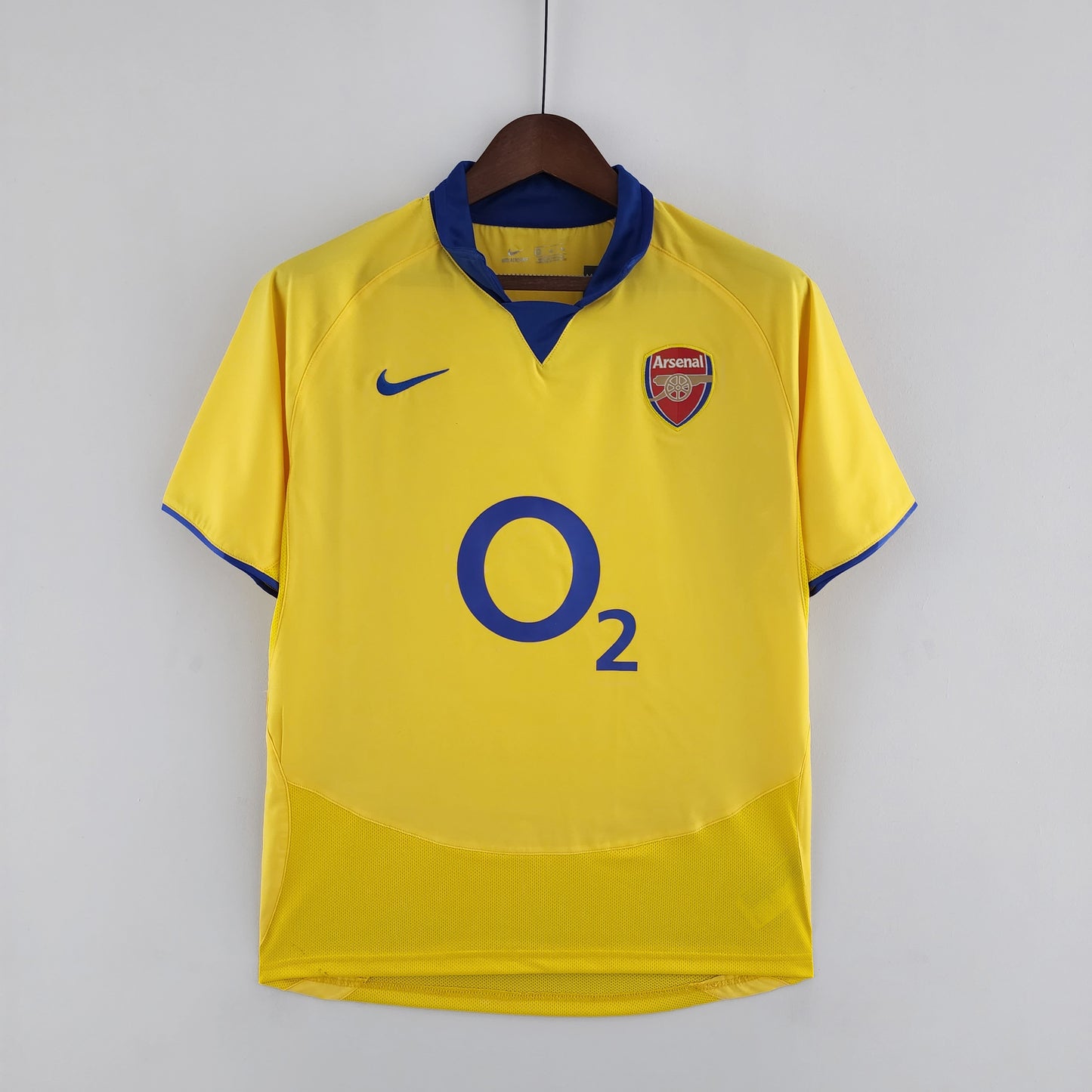 Retro Arsenal 03/05 away
