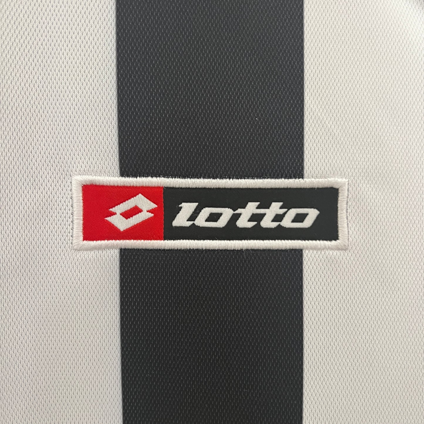 Retro Juventus 01/02 Home