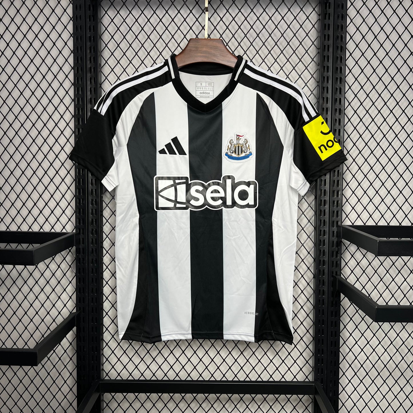 Newcastle 2024/2025 Home Jersey