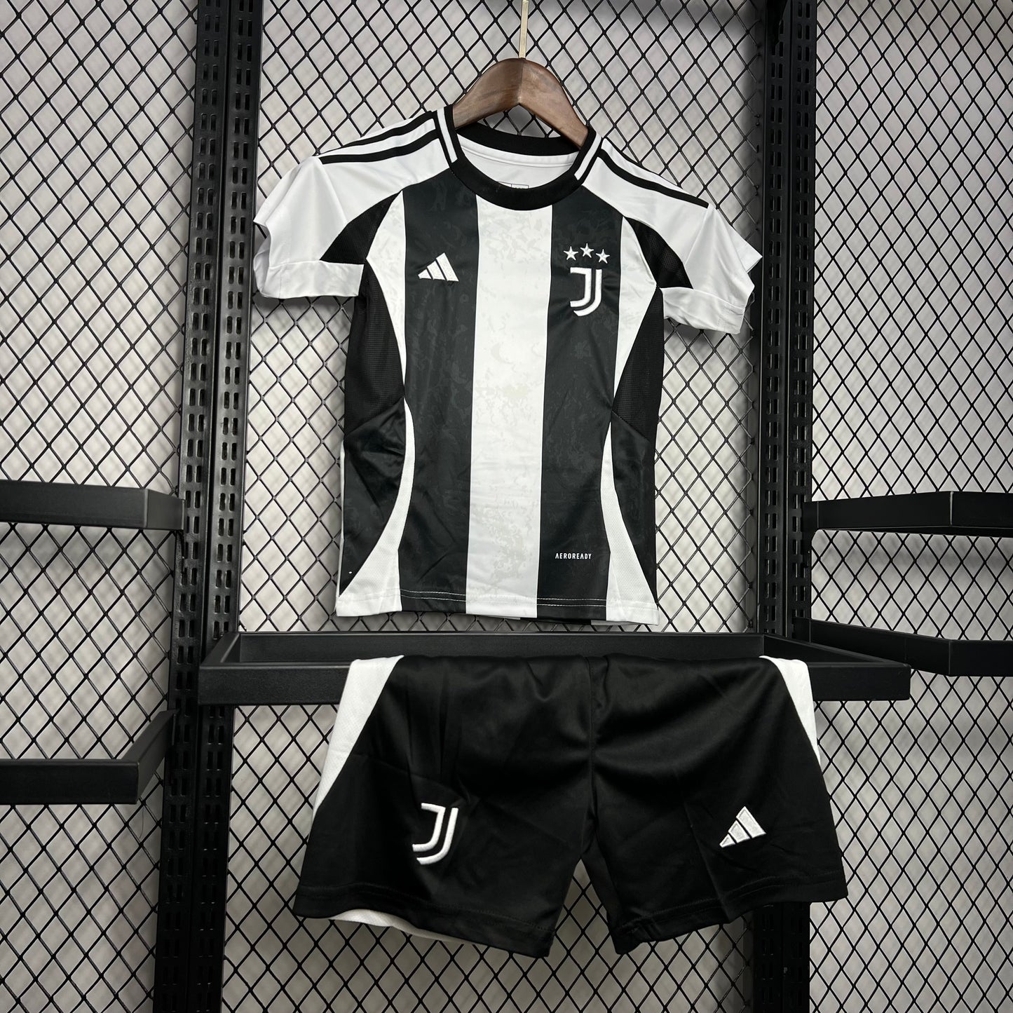 Juventus 2024/25 Home Kids Kit