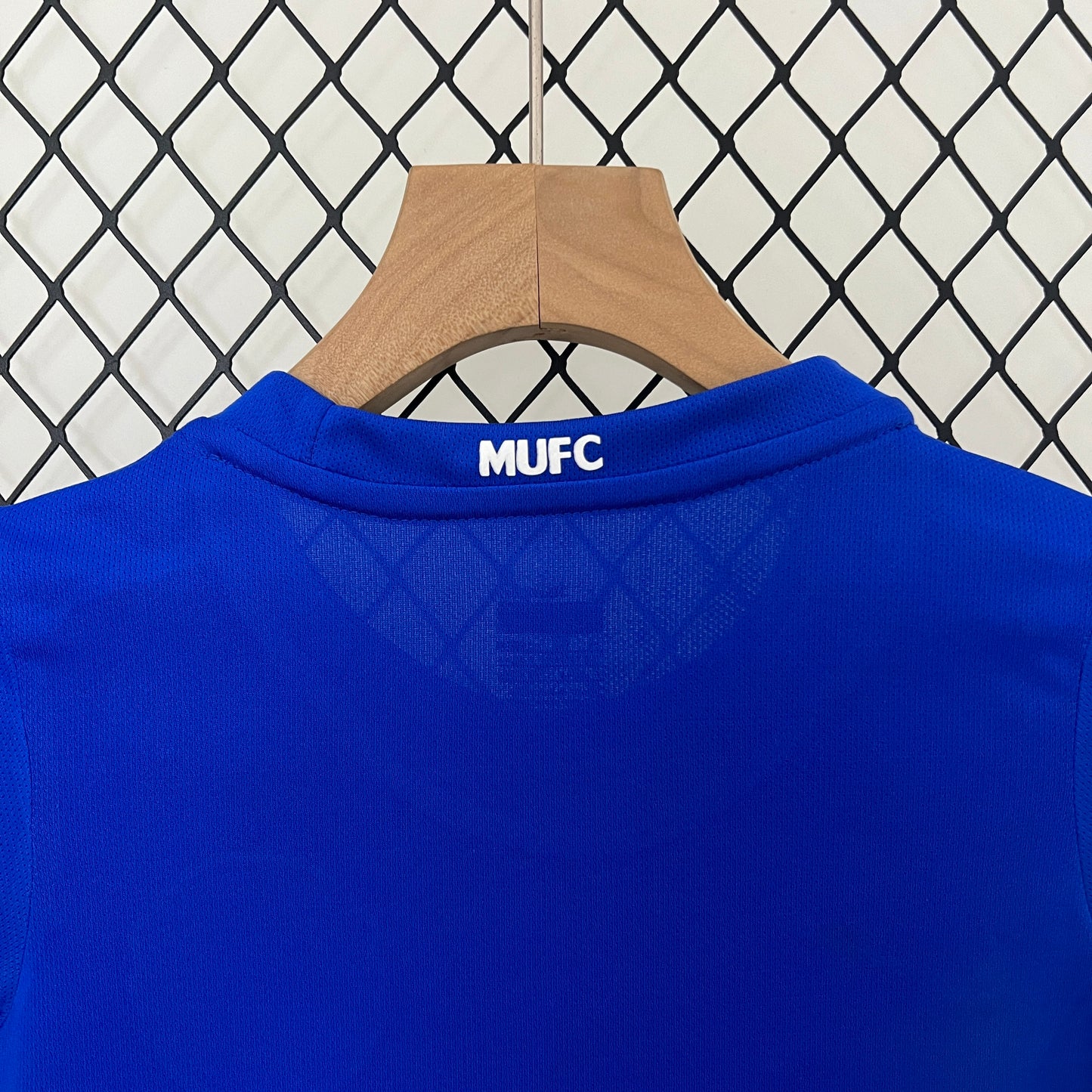 kids M-U 08/09 away
