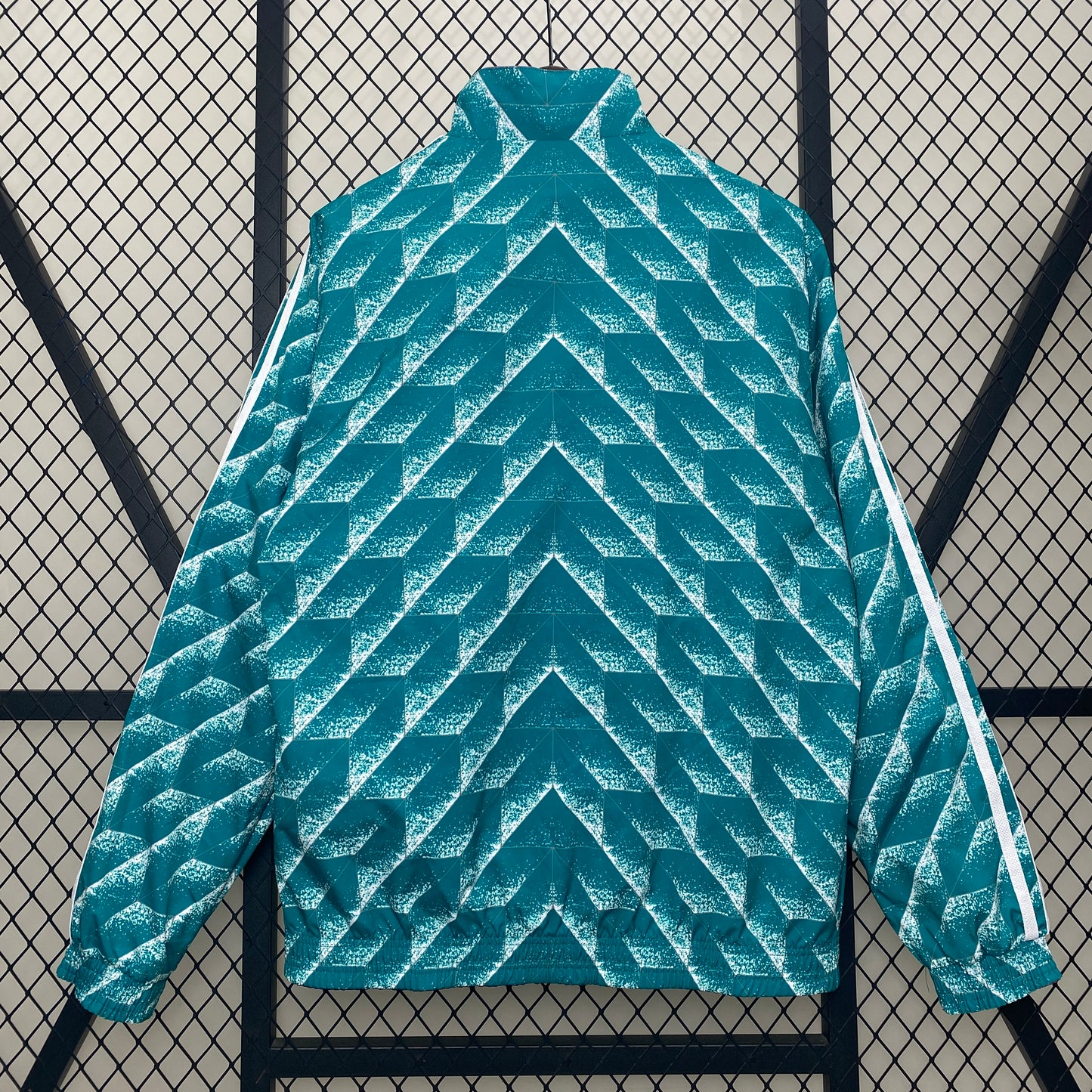 24/25 German Reversible Windbreaker