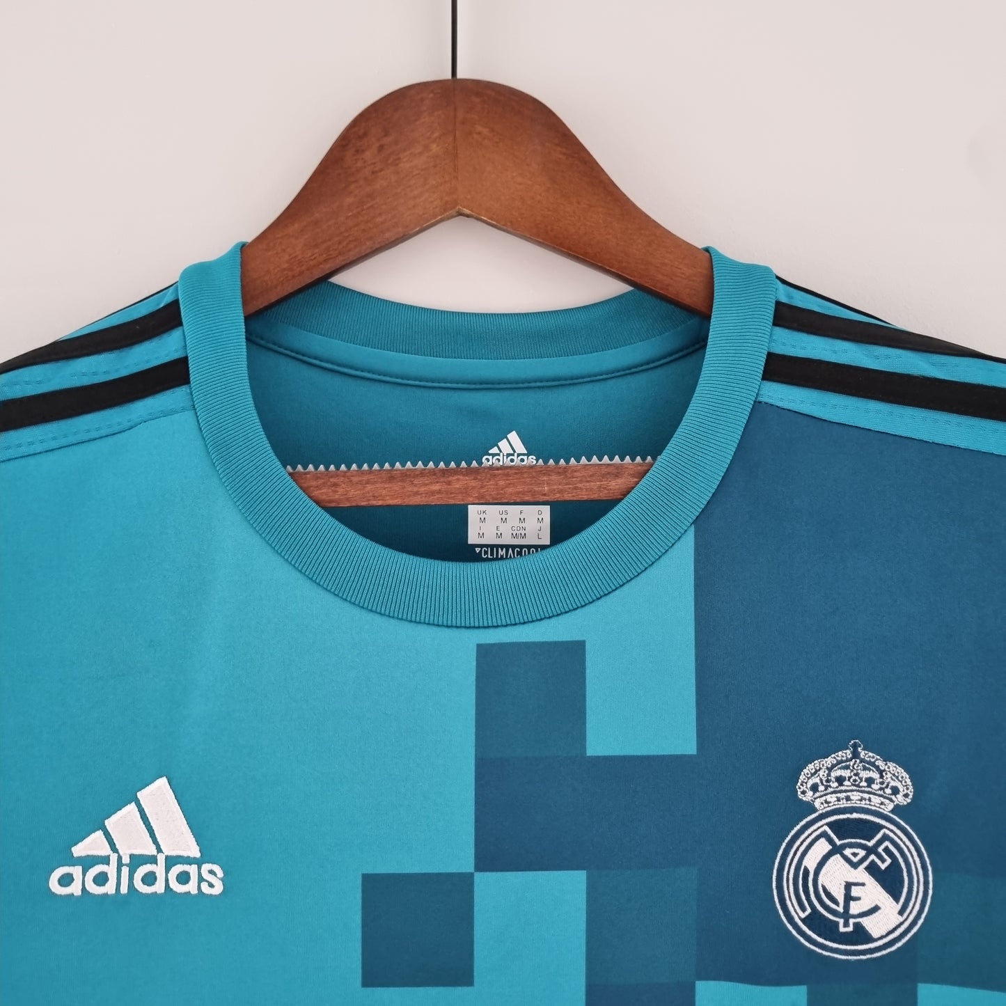 Retro Real Madrid 17/18 Third away