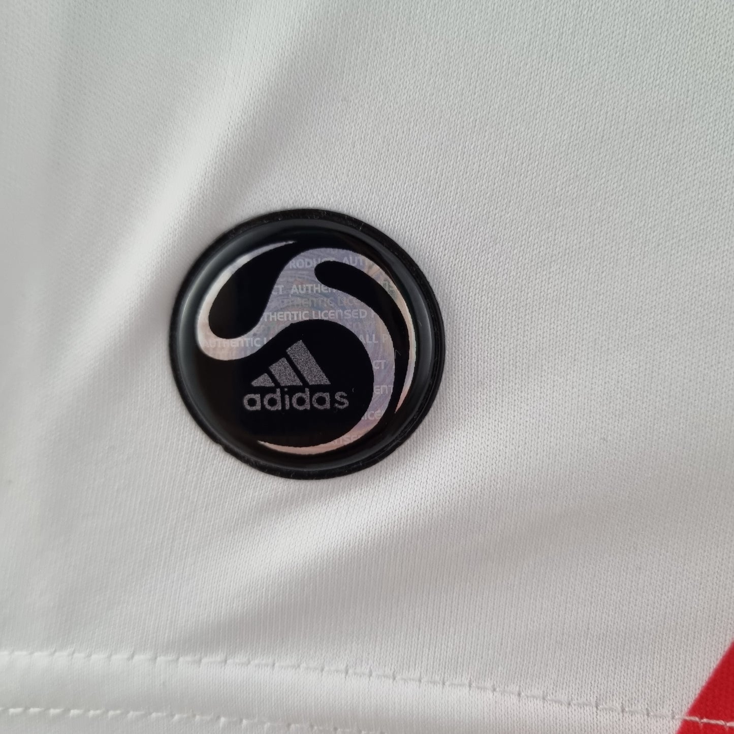 Retro River Plate 09/10 home