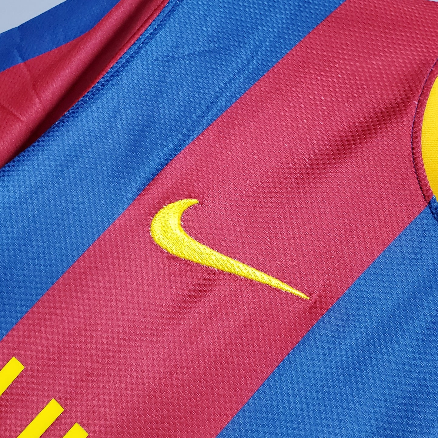 Retro Barcelona 10/11 home