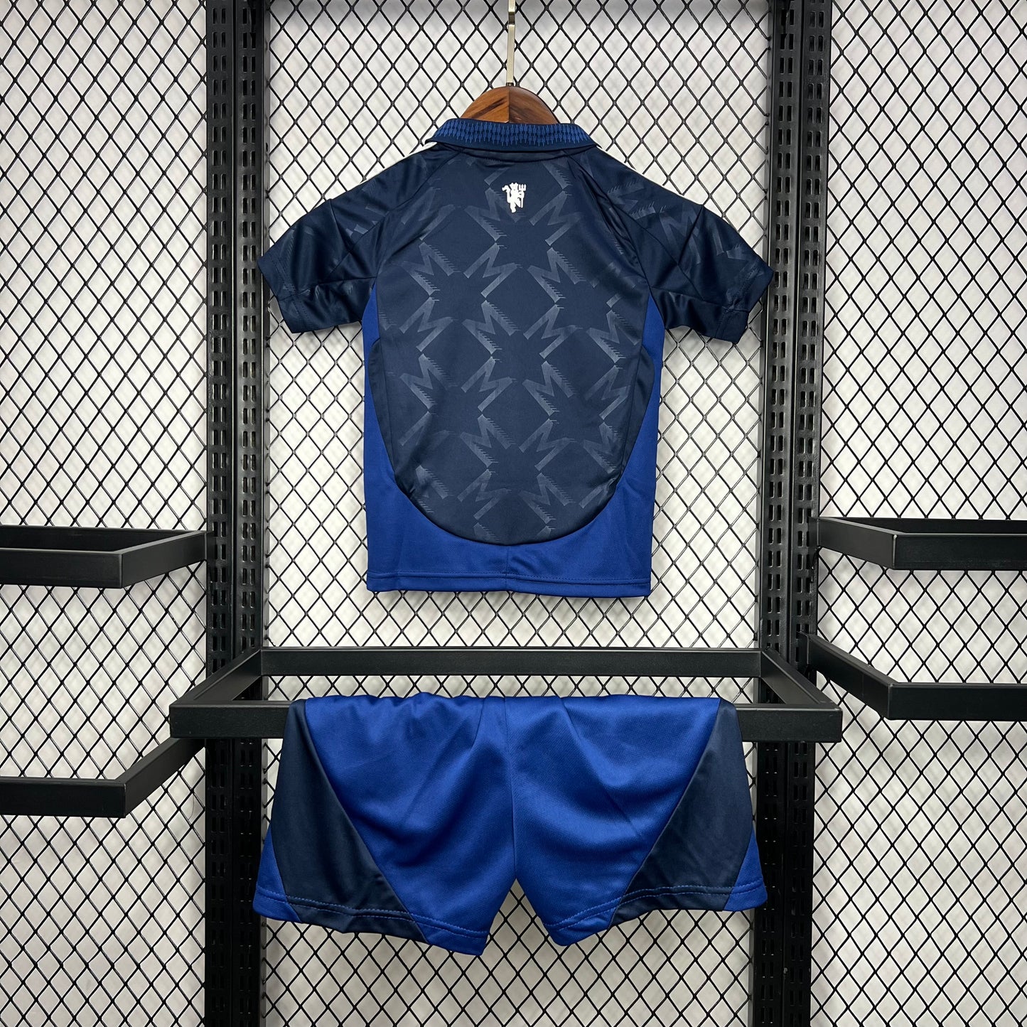 Manchester United 2024/25 Away Kids Kit