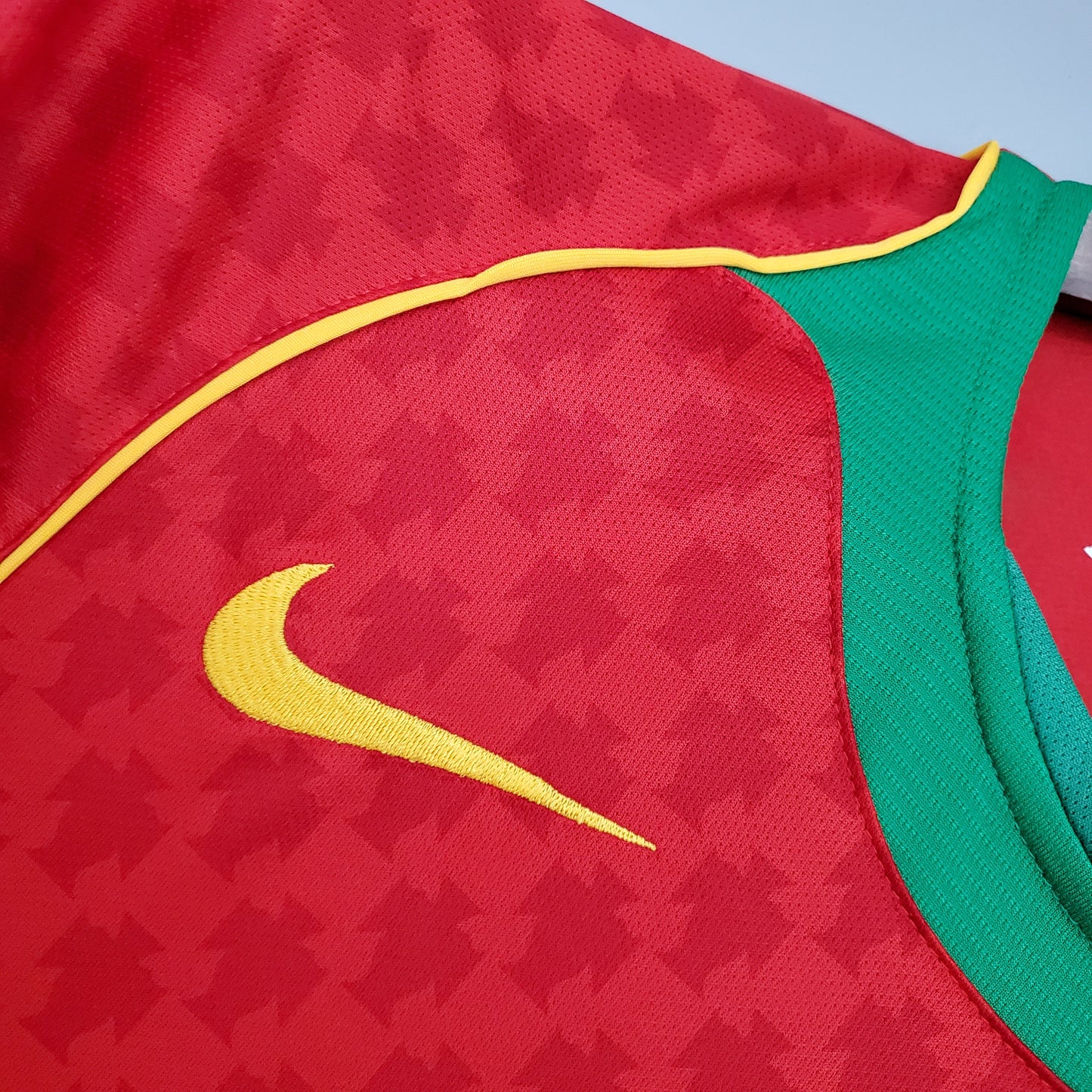 Retro Portugal 2004 home