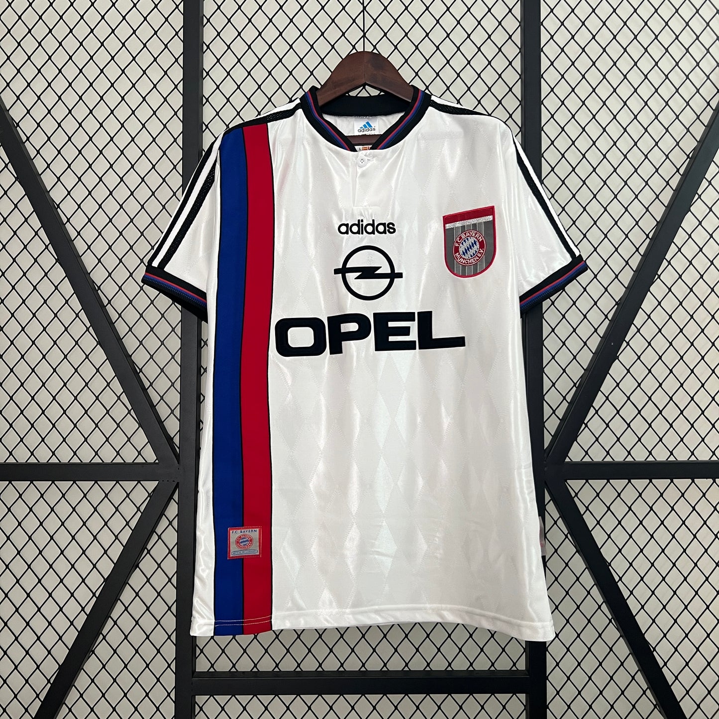 Retro Bayern Munich 96/98 Away