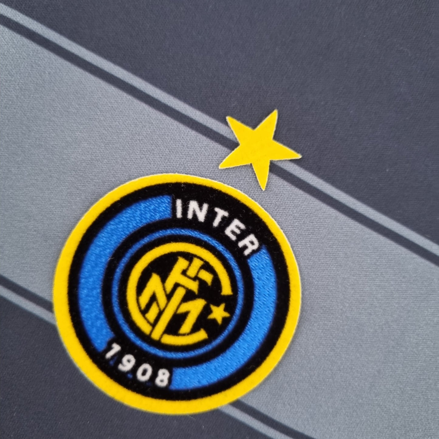 Retro Inter Milan 04/05 third away
