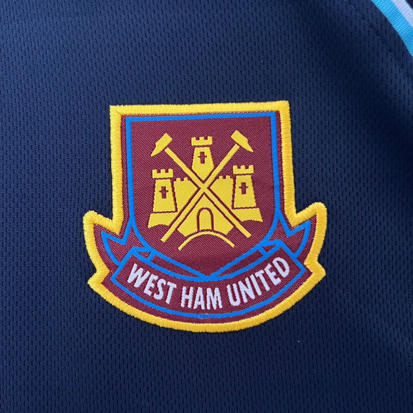 Retro West Ham United 99/01 Third away