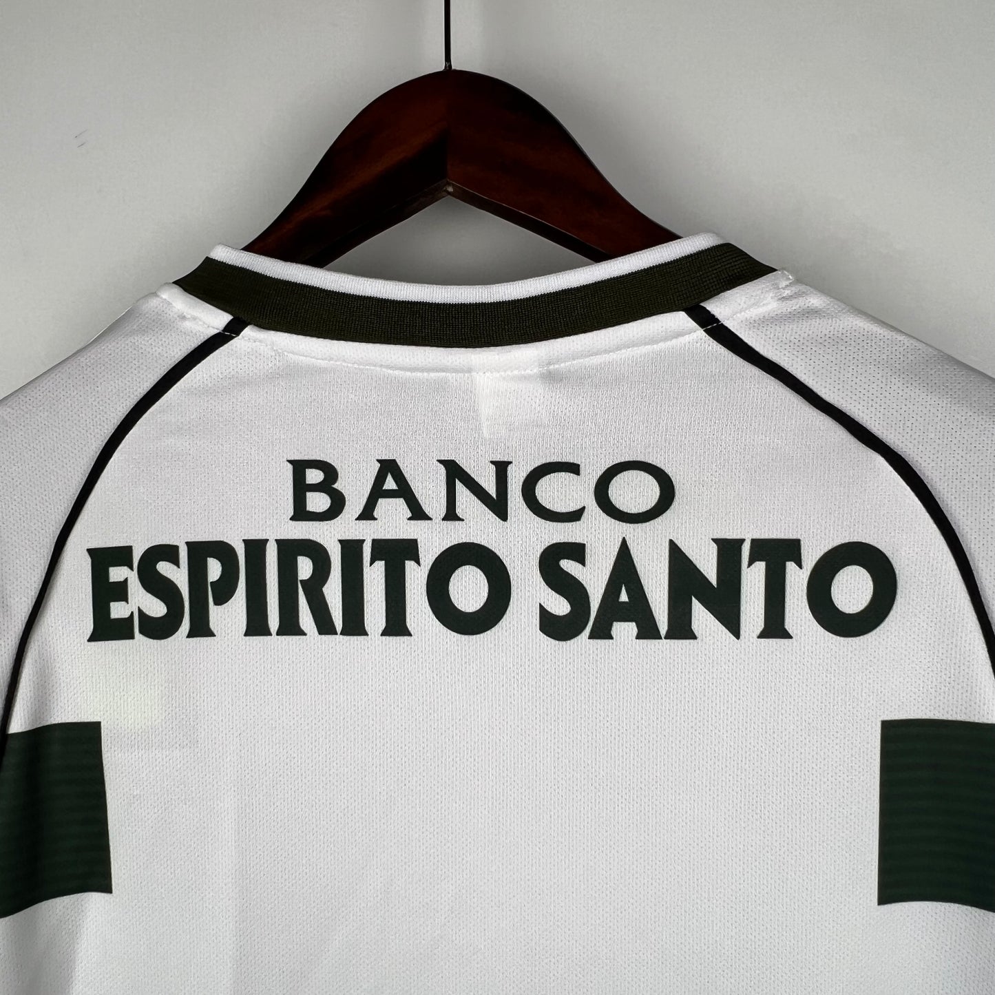 Retro Long Sleeve Sporting Lisbon 01/03 Home