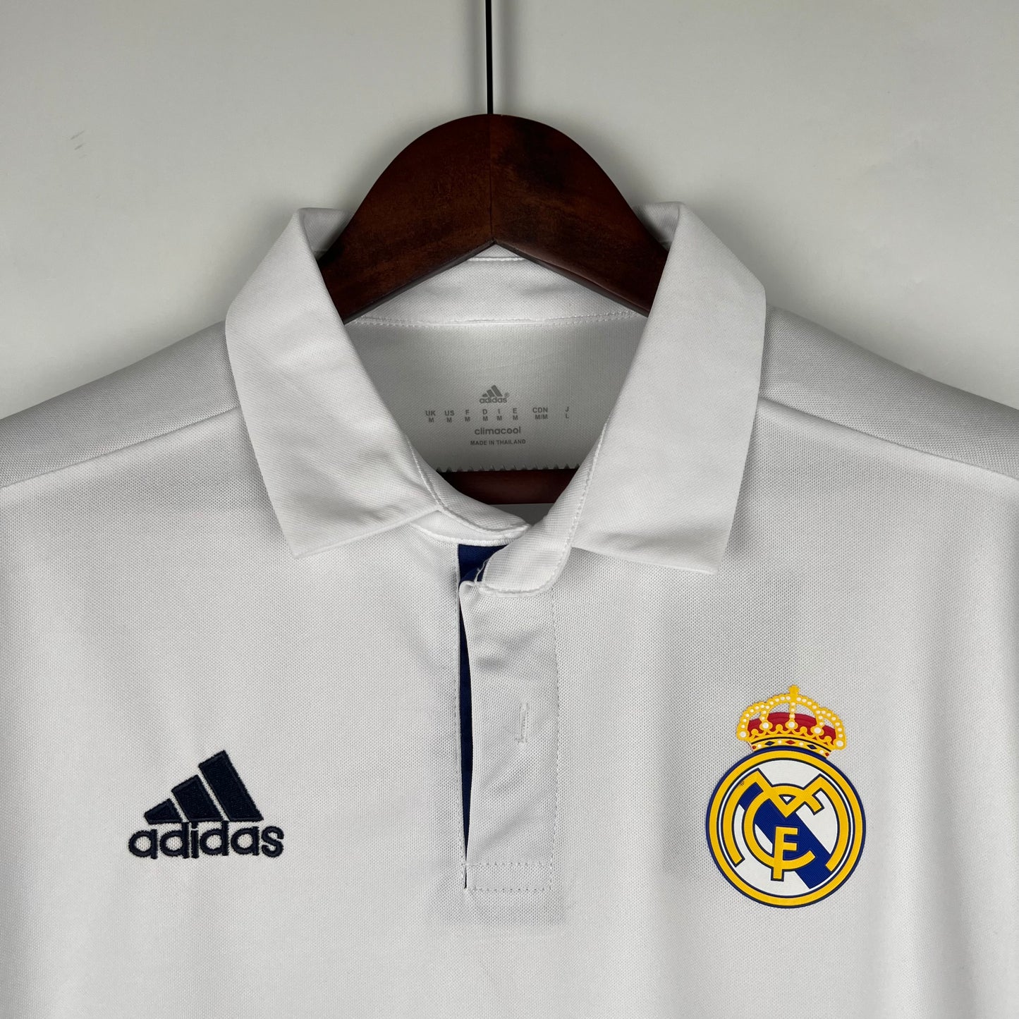 Retro Real Madrid 16/17 Home
