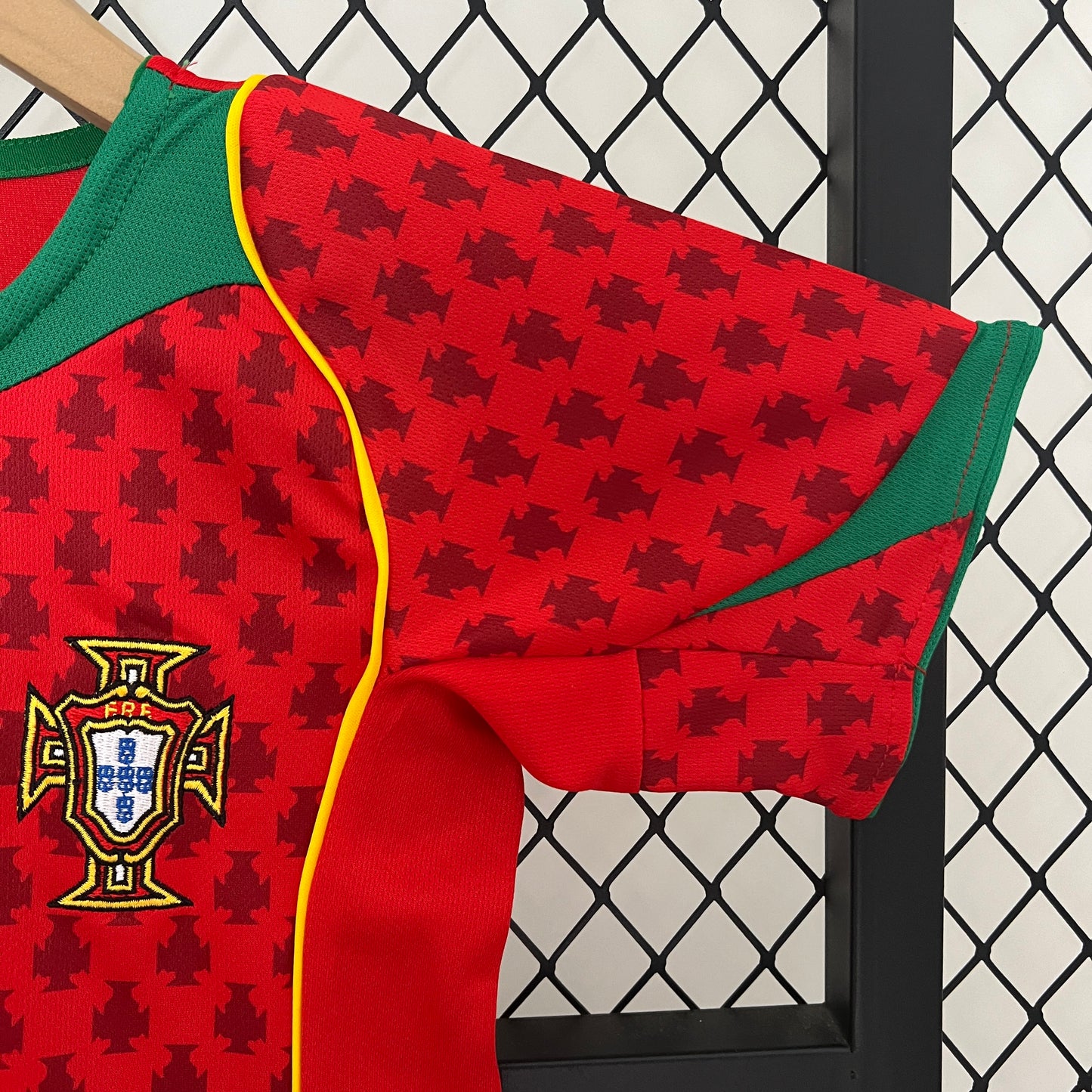 kids Portugal 2004 Home