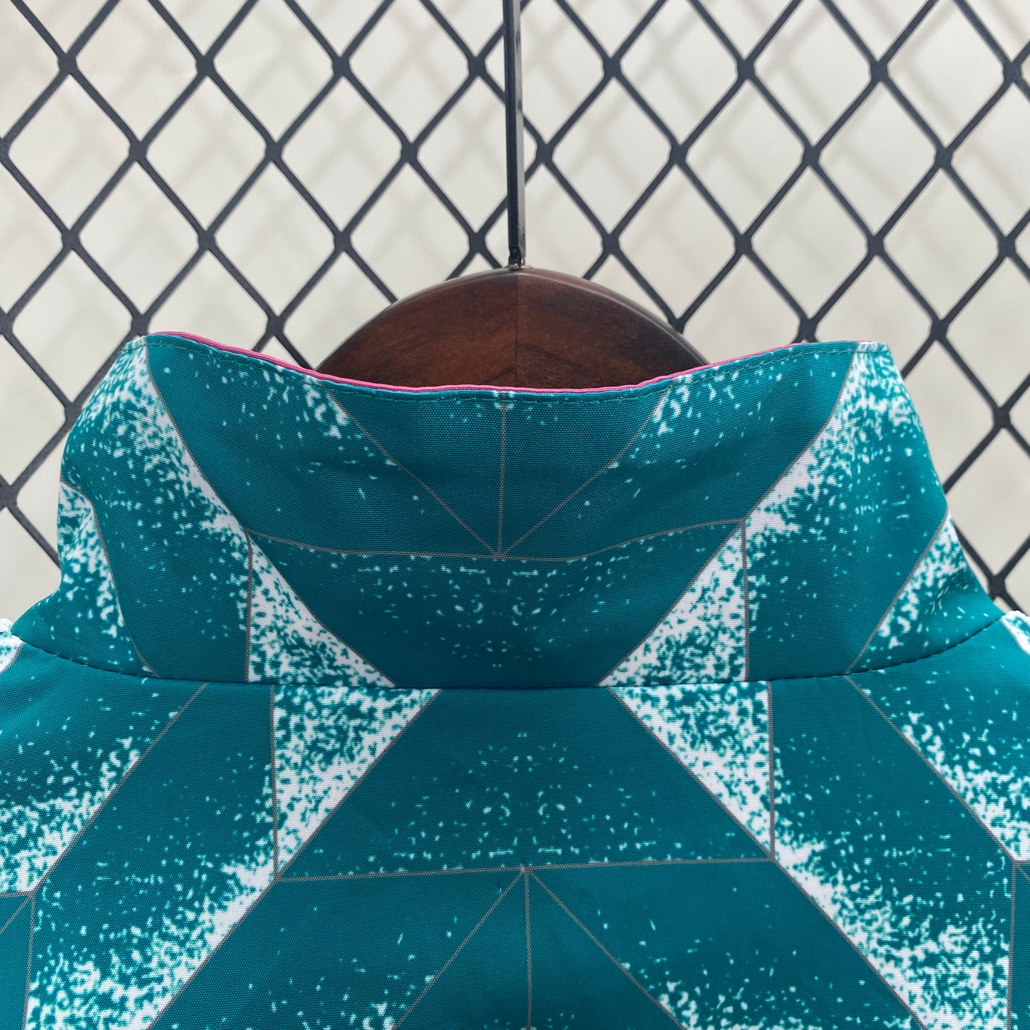 24/25 German Reversible Windbreaker