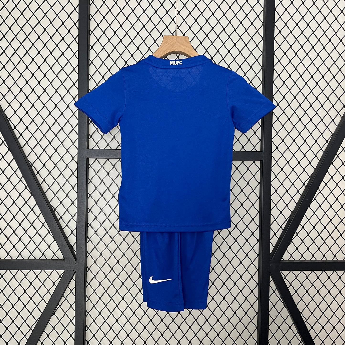 kids M-U 08/09 away