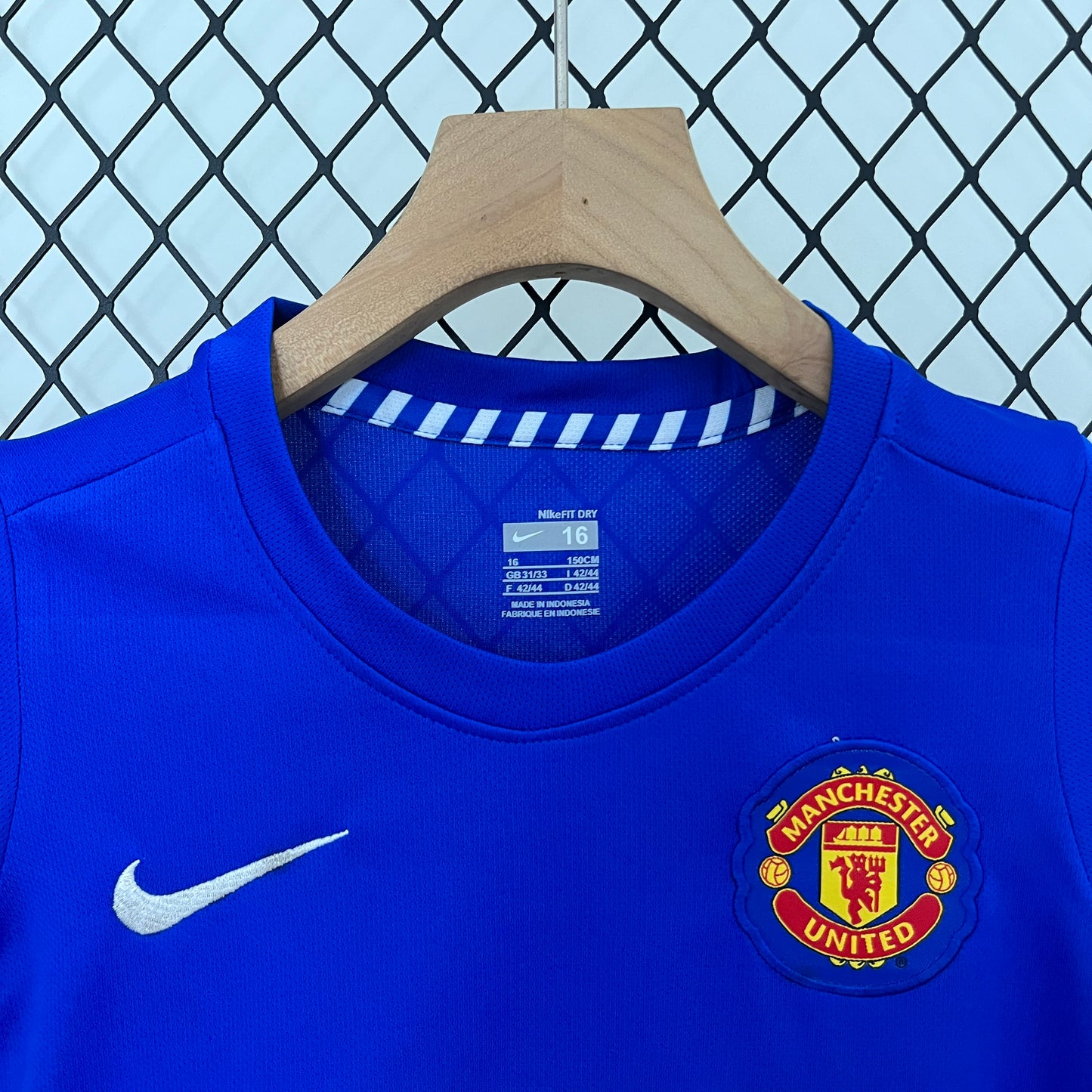 kids M-U 08/09 away
