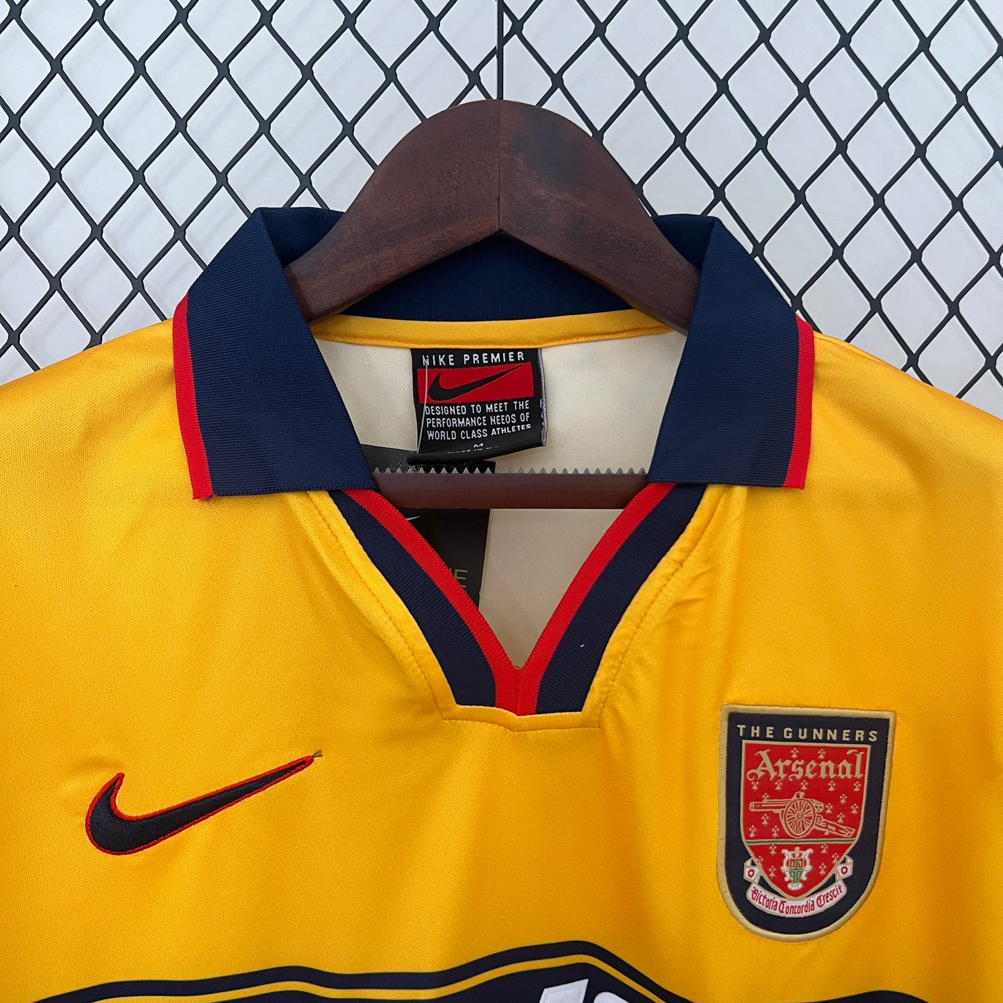 Retro Arsenal 97/99 Away