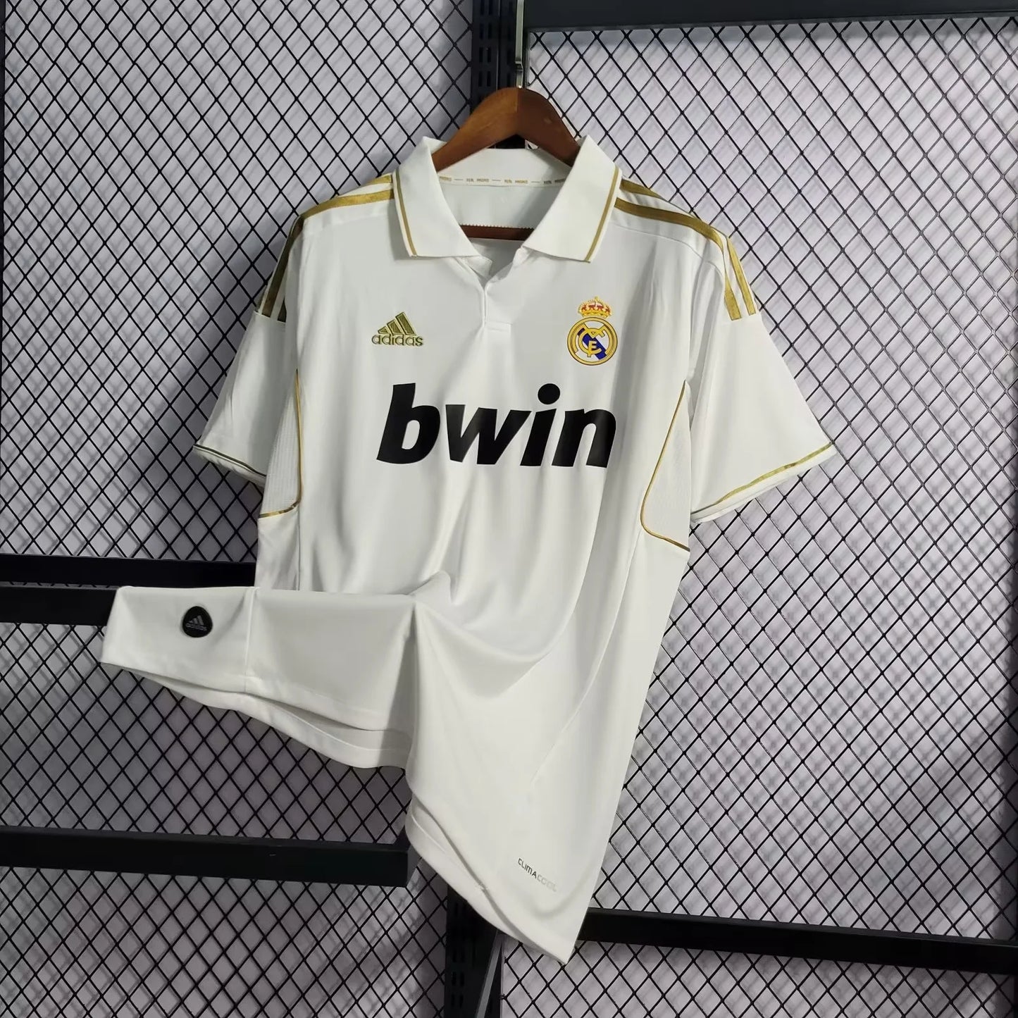 Real Madrid 2011/12 Home Retro
