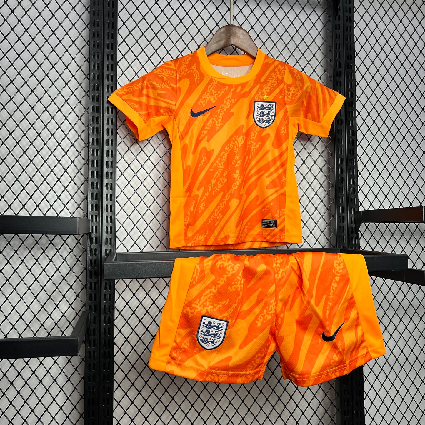 England 2024/25 Euro Goalkeeper uniform Kids Kit
